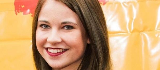 YouTube-Star Melina Sophie nach Outing: Hass lässt mich kalt | Leute - hna.de YouTube-Star Melina Sophie nach Outing: Hass lässt mich kalt | Leute - hna.de
