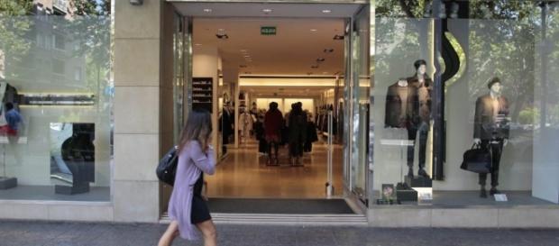 Zara assume personale: le posizioni aperte 2017. Zara assume personale: le posizioni aperte 2017.