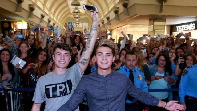Modena, Benji & Fede ai fan a Grandemilia: un'emozione grande il ... - gelocal.it