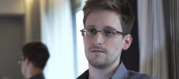 Visto de residência de Edward Snowden alargado até 2020 Visto de residência de Edward Snowden alargado até 2020