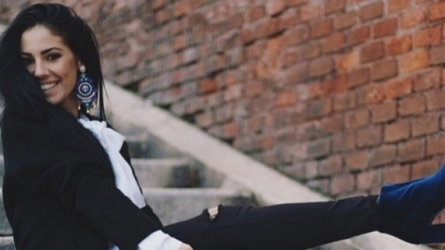 Gossip: Giulia De Lellis rinuncia all'Isola dei famosi perchè aspetta un bambino?