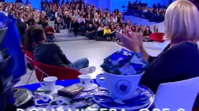 Oggi non commento sto buono" - Mario Serpa uomini e donne - Video ... - dailymotion.com