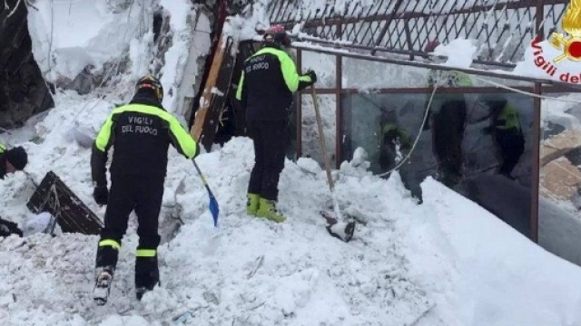 Valanga Hotel Rigopiano, sono 8 gli estratti vivi dalla Slavina ... - italiapost.it