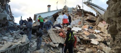 Terremoto en Italia: Una madre que ya sufrió el terremoto de ... - elconfidencial.com