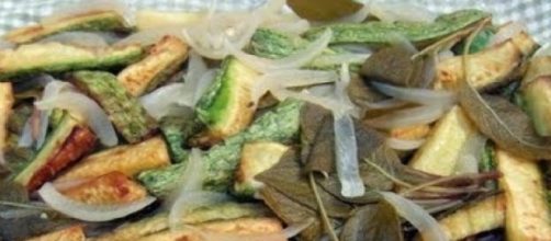 Piatto di zucchine in carpione