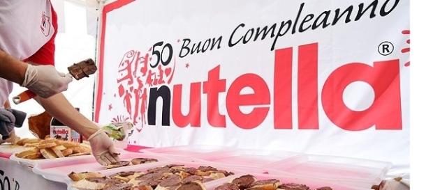Creme da Nutrella está sob a suspeita de possuir propriedades cancerígenas. Creme da Nutrella está sob a suspeita de possuir propriedades cancerígenas.
