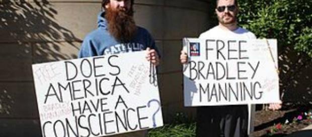 Free Chelsea Manning - Président Obama - CC BY Free Chelsea Manning - Président Obama - CC BY