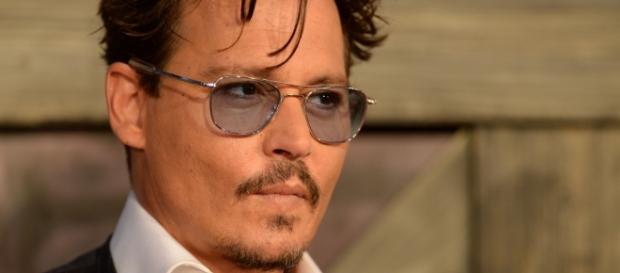 Johnny Depp cerca casa in Svizzera per star lontano dai paparazzi ... - panorama.it Johnny Depp cerca casa in Svizzera per star lontano dai paparazzi ... - panorama.it