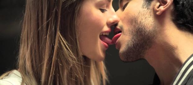O beijo de língua pode ser ainda melhor O beijo de língua pode ser ainda melhor