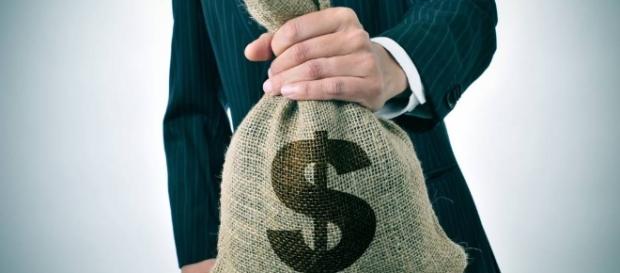 Santander antecipa dinheiro que poderá ser sacado do FGTS Santander antecipa dinheiro que poderá ser sacado do FGTS