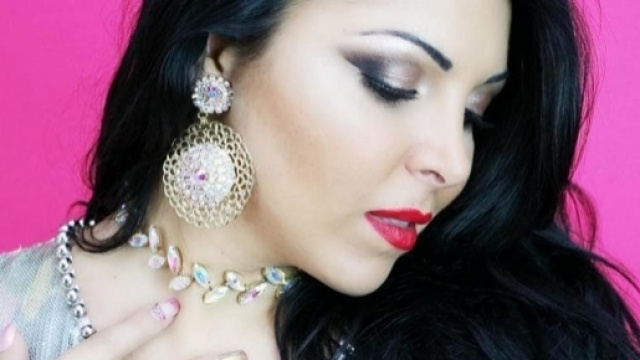 La cantante napoletana Nancy Coppola sarà tra i partecipanti de L'Isola dei famosi 2017