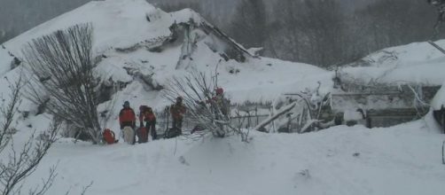 L'hotel Rigopiano raggiunto dal soccorso alpino