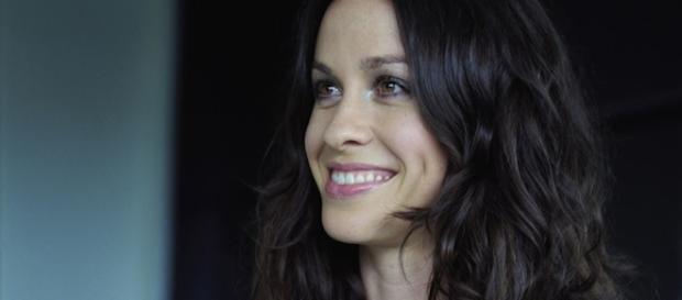 Alanis Morissette truffata dal manager, uomo rischia 23 anni di prigione Alanis Morissette truffata dal manager, uomo rischia 23 anni di prigione