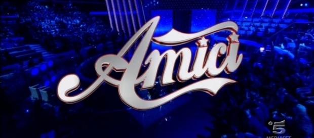 Amici 16: un'altro amato personaggio dice addio al serale. Amici 16: un'altro amato personaggio dice addio al serale.