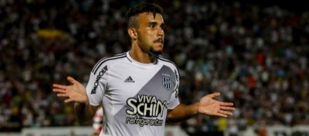 Atacante William Pottker está na mira de Santos e Corinthians (Foto: Reprodução/O Chute) Atacante William Pottker está na mira de Santos e Corinthians (Foto: Reprodução/O Chute)