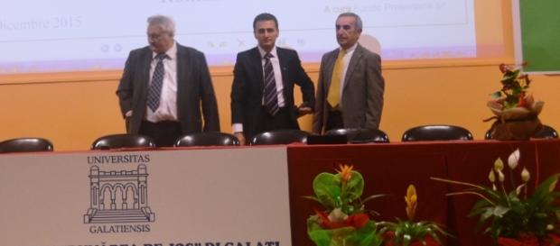 Directorul Cezar Bichescu alături de doctorul Bacalbașa la extensiunea din Enna Directorul Cezar Bichescu alături de doctorul Bacalbașa la extensiunea din Enna