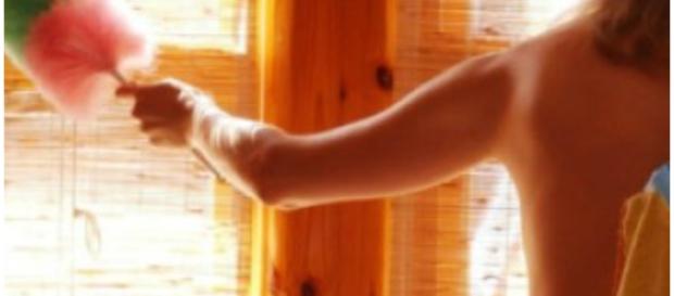 Faxineiras trabalham em casas particulares no Reino Unido. Faxineiras trabalham em casas particulares no Reino Unido.