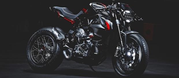 MV Agusta Brutale Dragster Blackout explora o lado mais agressivo e rebelde da moto MV Agusta Brutale Dragster Blackout explora o lado mais agressivo e rebelde da moto