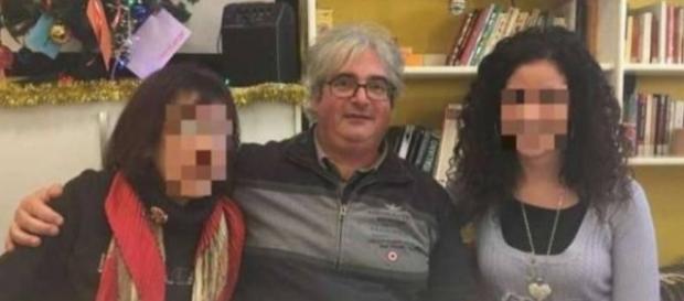 Padre de uma das principais Igrejas da Itália faz orgia com 9 mulheres e está sob investigação policial (Reprodução/Twitter/VEJA.com) Padre de uma das principais Igrejas da Itália faz orgia com 9 mulheres e está sob investigação policial (Reprodução/Twitter/VEJA.com)