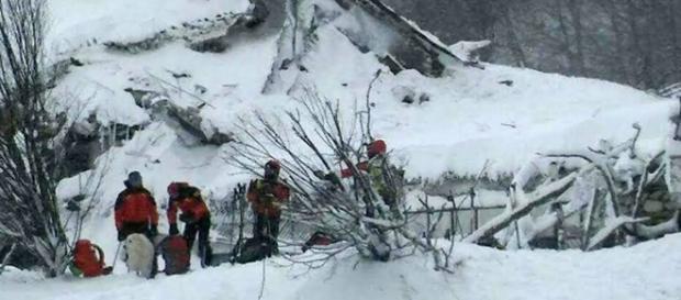 Salvatorii italieni, adevărați eroi pentru o lume întreagă Salvatorii italieni, adevărați eroi pentru o lume întreagă