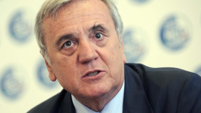 Maurizio Sacconi, parla di referendum sul lavoro e pensioni (Foto: lavoripubblici.it)