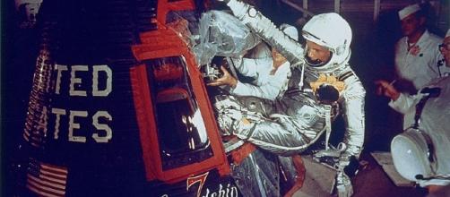 John Glenn enters Frienship 7 (NASA)