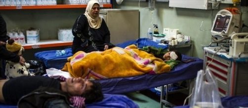 23 dicembre 2016: feriti di un attentato a Mossul fanno ingresso in un ospedale di Erbil