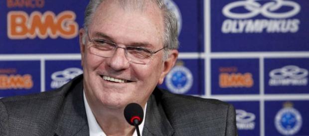 Intenção de confirmar o reforço não deu certa. Intenção de confirmar o reforço não deu certa.