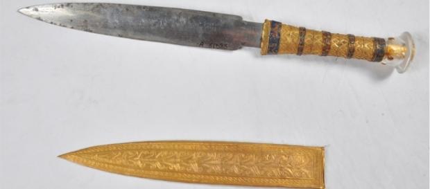 La lame de la dague de Toutânkhamon serait d'origine ... - jdubuzz.com La lame de la dague de Toutânkhamon serait d'origine ... - jdubuzz.com