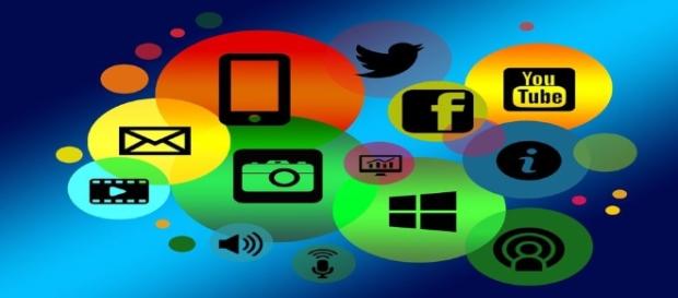 Las mentiras de las Redes Sociales Las mentiras de las Redes Sociales