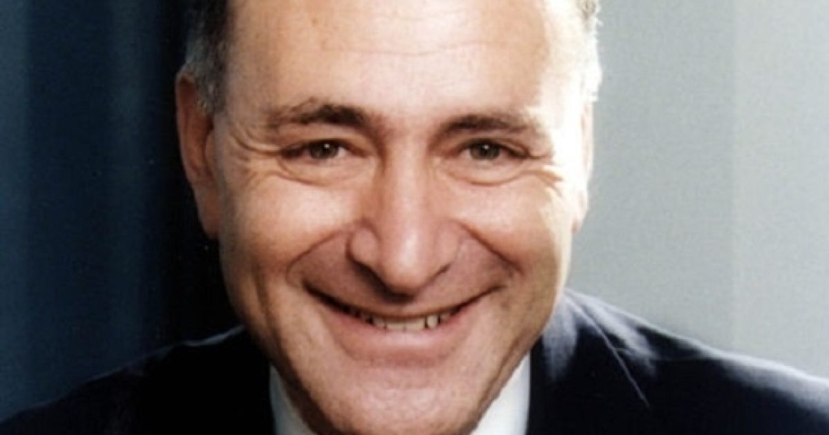 Chuck Schumer gives statesmanlike speech at Trump swearing in