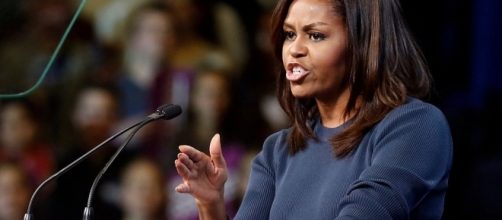 Michelle Obama: su Twitter ha riacceso le speranze di chi la vuole candidata alle presidenziali americane del 2020.