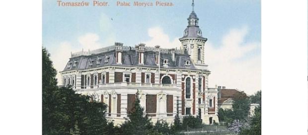 Der Palast von Piesch um etwa 1920. Biblioteka Miejska w Tomaszowie, public domain Der Palast von Piesch um etwa 1920. Biblioteka Miejska w Tomaszowie, public domain