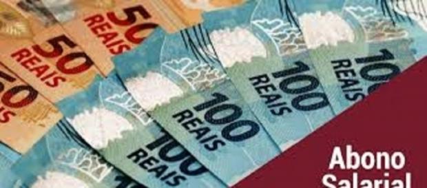 Governo começou a pagar benefício Governo começou a pagar benefício