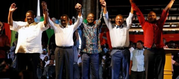Kenya: Opposition leaders unveil National Super Alliance – Aquilatimes - aquilatimes.com Kenya: Opposition leaders unveil National Super Alliance – Aquilatimes - aquilatimes.com
