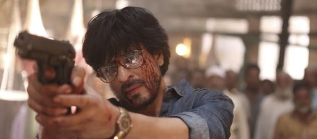 Shah Rukh Khan from 'Raees' (Image credits: screencap from the yotubube/Red Chillies Entertainment) Shah Rukh Khan from 'Raees' (Image credits: screencap from the yotubube/Red Chillies Entertainment)