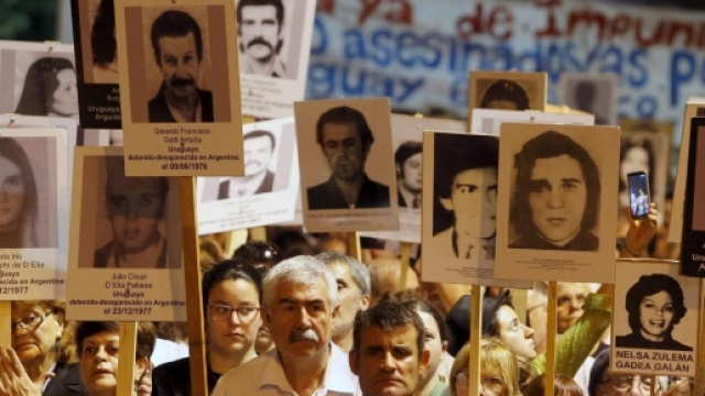 Manifestazione in Uruguay per i decaparecidos