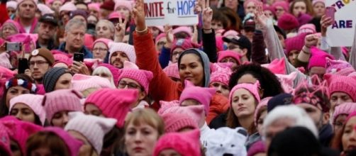 La marcia delle donne a Washington: 500 mila persone hanno protestato contro il presidente Donald Trump.