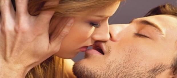 Seguindo algumas dicas é possível deixar seu beijo inesquecível Seguindo algumas dicas é possível deixar seu beijo inesquecível