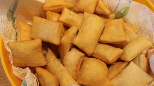 Pane fritto: ricetta tipica della cucina siciliana.