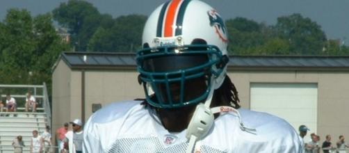 Former Miami Dolphins running back Ricky Williams appears in recent police video / Chrisjnelson, Wikimedia Commons CC BY-SA 3.0