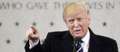 Trump to CIA: 'Trust me, I'm like a smart person' - NY Daily News - nydailynews.com