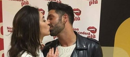 Il dolce bacio tra Ginevra Pisani e Claudio D'Angelo a 'Non Succederà più'