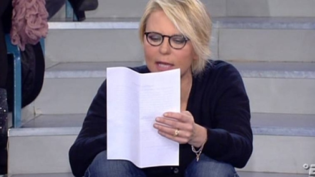 Maria De Filippi perde le staffe a Uomini e Donne