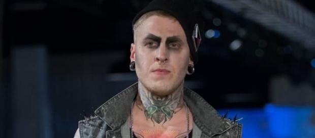 Das Label HEKTIKtok kreiiert Mode und lässt Tattooss und Stoffe verschmelzen Das Label HEKTIKtok kreiiert Mode und lässt Tattooss und Stoffe verschmelzen
