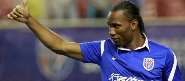 Drogba pode jogar no futebol brasileiro Drogba pode jogar no futebol brasileiro