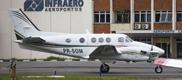 Peritos da Aeronáutica já divulgam trechos de áudio do piloto que levava o ministro Teori Zavascki Peritos da Aeronáutica já divulgam trechos de áudio do piloto que levava o ministro Teori Zavascki