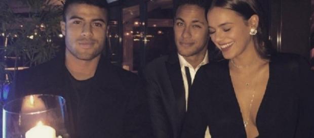 Jogador lamentou "perder" o amigo para Bruna Jogador lamentou "perder" o amigo para Bruna