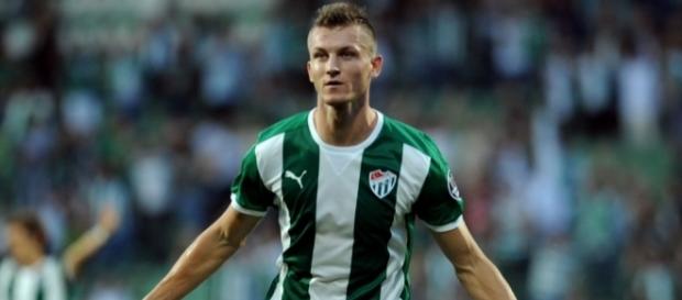 Tomas Necid występował ostatnio w Bursasporze Tomas Necid występował ostatnio w Bursasporze