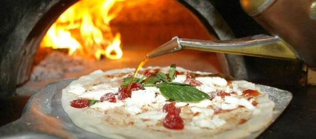 Uno studio rivela: «La parola pizza non è nata a Napoli» | Il Mattino - ilmattino.it Uno studio rivela: «La parola pizza non è nata a Napoli» | Il Mattino - ilmattino.it